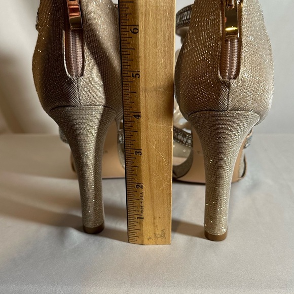 Gorgeous Gold Blinged Heels 👠 - Picture 5 of 6